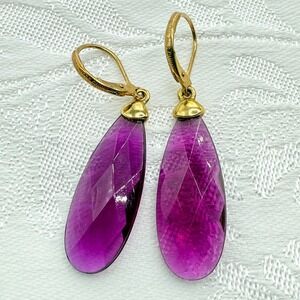 Vintage Joan Rivers Purple Acrylic Gem Teardrop Earrings on Gold Tone Leverbacks